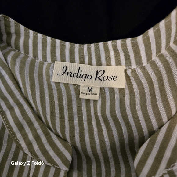 Indigo Rose Green White Striped Button Down Blouse Medium Roll Tab Sleeve Resort - Picture 4 of 8